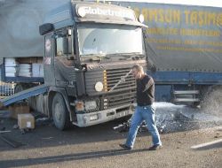 Haliç Köprüsünde Meydana Gelen Kaza Trafiği Felç Etti!