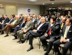 Hüseyin Çelik: "Türkiye'de Muhafazakar Olmayan Kesimlerin Ruhban Okulu Konusunda Daha Katı Olması İlginç"