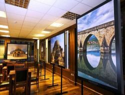 Yunus Emre Kültür Merkezi, Farklı Ülkelerden Şiir Everleri Bir Araya Getiriyor