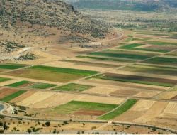 Vali Küçük: Tarımda Sulama Reformu, Arazi Toplulaştırmadan Geçer!