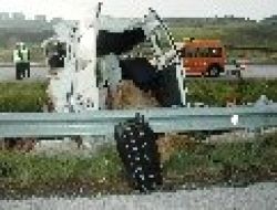 Osmaniye’de İşçi Minibüsü Kaza Yaptı: 1’i Ağır 7 Yaralı