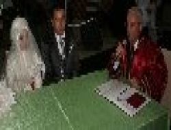 Nüfus Müdürü, Kızının Nikahını Kendi Kıydı