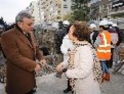 İnönü Caddesi'nin Trafiğe Açılması 2011'e Kaldı