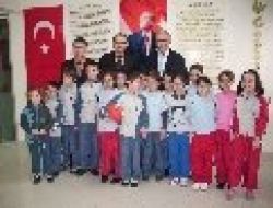 Çanakkale Belediye Başkanı Gökhan, Öğrencilerden Kendisini Denetlemelerini İstedi