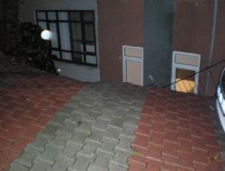 Yol Çöktü Mahsur Kalan Araçları İtfaiye Kurtardı