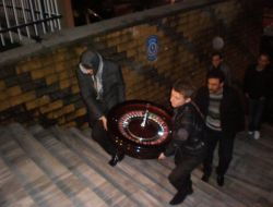 Aynı Adrese 16'ncı Baskın