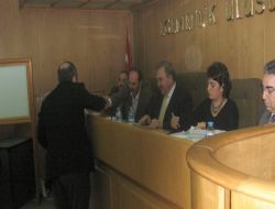 Edremit Caddelerindeki Otoparklar 42 Aylığına Kiralandı