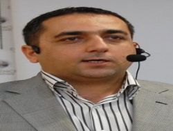Anne Babadan Sevgi Görmeyen Çocuğa, Zehir Tacirleri Sevgi Gösteriyor
