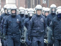 Belçika’da Polis, Devleti Mahkemeye Verecek!