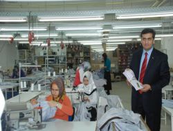 Meslek Edindirme Kursları Bünyesinde Açılan Gömlek Atölyesi