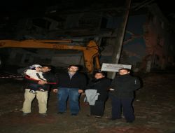 Evsiz Kalan Aile, Belediyeden Gönderilen Tatlıya Tepki Gösterdi