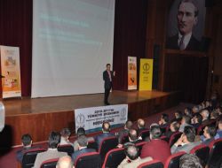 Prof. Dr. Öztürk: 2011 Yılı Ekonomisi İçin ‘karamsar Bir İyimserlik’ İçindeyim