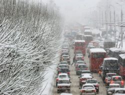 Moskova'da Kar Yağışı: 3 Bin 200 Km'lik Trafik Sıkışıklığı Oluştu!