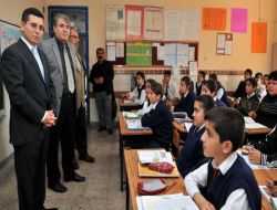 Başkan Tütüncü’den Öğrencilere: Teknolojiye Kapılıp Kitap Okumayı İhmal Etmeyin