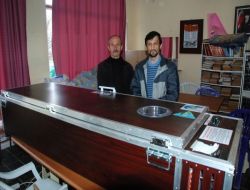 Köy Halkı Cenazelerini Bekletmek İçin Seyyar Morg Aldı