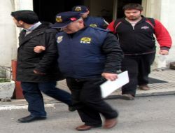 Ege Üniversitesi'nde Terör Örgütü Operasyonu: İkisi Öğrenci 3 Kişi Gözaltında!