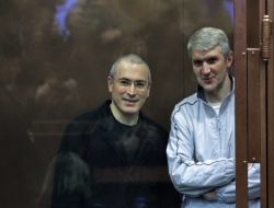 Rus Oligark Hodorkovski'ye 6 Yıl Daha Hapis Cezası