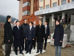 Balıkesir Valisi Arslan, Bigadiç Ve Sındırgı'yı Ziyaret Etti