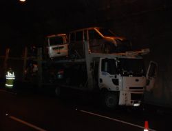 Bolu Dağı Tüneli'nde Tır Kazası: 1 Yaralı!