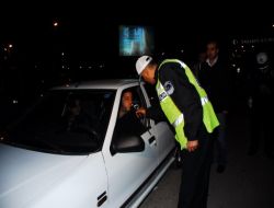 Emniyet Müdürü Kesmez Yılbaşında Görevli Polisleri Ziyaret Etti