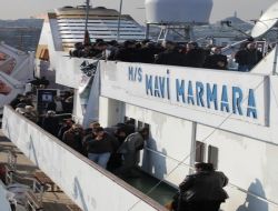 Mavi Marmara'ya Yeni Yılda Da Ziyaretçi Akını