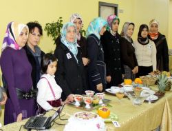 En Güzel Aşure Yarışmasında Dereceye Girenlere Altın Ödülü