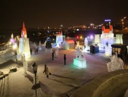 Sibirya’da Buzdan Kent Açıldı!