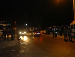 Kocaeli'nde 2 Polis Bıçaklandı
