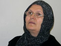 Torunlarının İngilizce Sorularını Cevaplayamayınca İngilizce Öğrenmeye Başladı