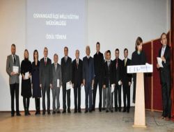 Eğitimde Fark Oluşturanlara Takdirname İle Ödüllendirildi