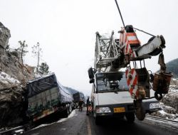 Çin’in Güneyinde Sert Geçen Kış Hayatı Felç Etti!