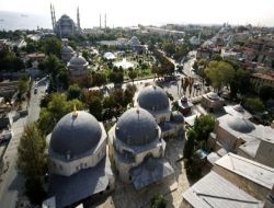 Ayasofya Türbeleri Kapılarını Ziyaretçilere Açıyor