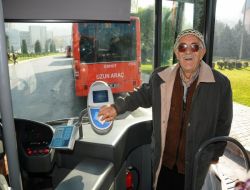 İzmir'de 60 Yaş Otobüs Kartları İçin Son Vize Tarihi 31 Ocak