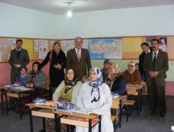 Referandumda Parmak Basanlar Okuma Yazma Kursuna Alındı