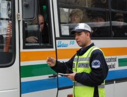 Ticari Araçlar Trafik Ekipleri Tarafından Denetleniyor