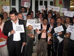 Kamu Sen'den Hükümete Simitli Protesto