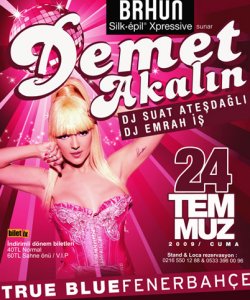 DEMET AKALIN TRUE BLUE'DA