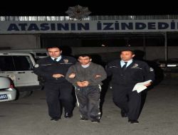 Ablasını Bıçaklayarak Öldürdü