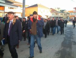 Sendikalı Oldukları İçin İşten Atıldıkları İddia Edilen 13 İşçi İçin Eylem