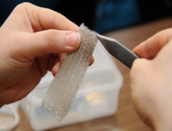 Canikli Hanımlar Altın Ve Gümüş Tel İpleri Değerli Eşyaya Dönüştürüyor