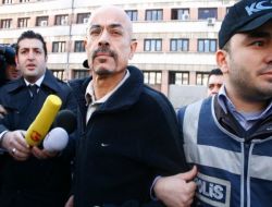 İstanbul'da Yakalanan 'frankeştayn' Lakaplı Türk Doktor Adliyeye Sevk Edildi