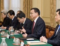 Çin, Ab’nin Uyguladığı Silah Ambargosunun Kaldırılmasını İstedi