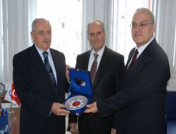 Milli Savunma Bakanı Gönül: Helikopterin Düşüş Sebebi Araştırılıyor!!