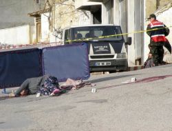 Bir Kişiyi Öldürdü, Ardından Kendini Yaraladı