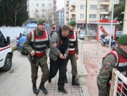 İnsan Taciri Kaçak Göçmenleri Tarım İşçisi Olarak Gösterdi