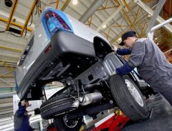 Rusya Otomobil Sektörü Toparlanıyor; 2011 Hedefi 2,24 Milyon