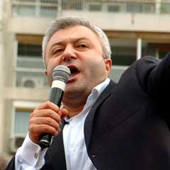 Tuncay Özkan Mahkemeye Dilekçe Sundu!