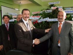 Gönderilen Çiçekleri Hayırsever Kurumlarına Bağışlayacak