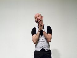 Atalay Demirci’den Üniversite Hazırlık Öğrencilerine Moral Gecesi