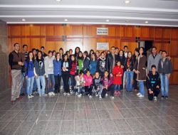 Metem’li Öğrenciler Tiyatro İzleyerek Stres Attı